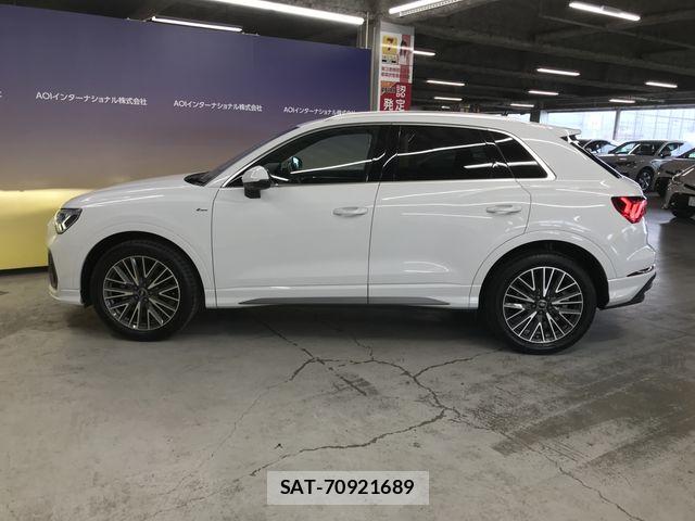 Audi Q3 2023-03 7960325-2