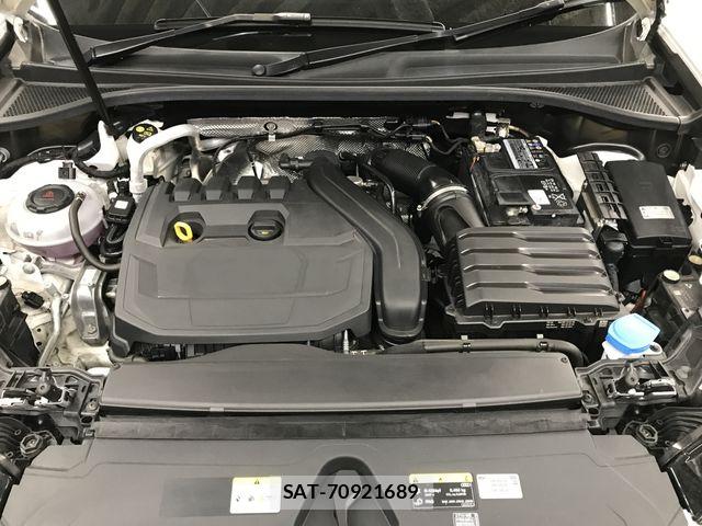 Audi Q3 2023-03 7960325-29