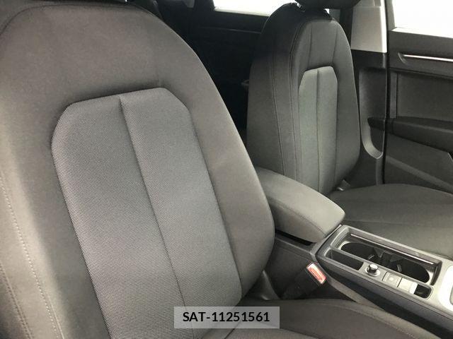 Audi Q3 2024-03 7960562-10