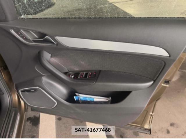 Audi Q3 2013-07 7978557-4