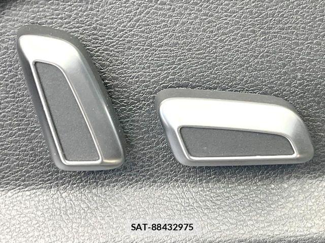 Audi Q3 2017-12 7978558-4
