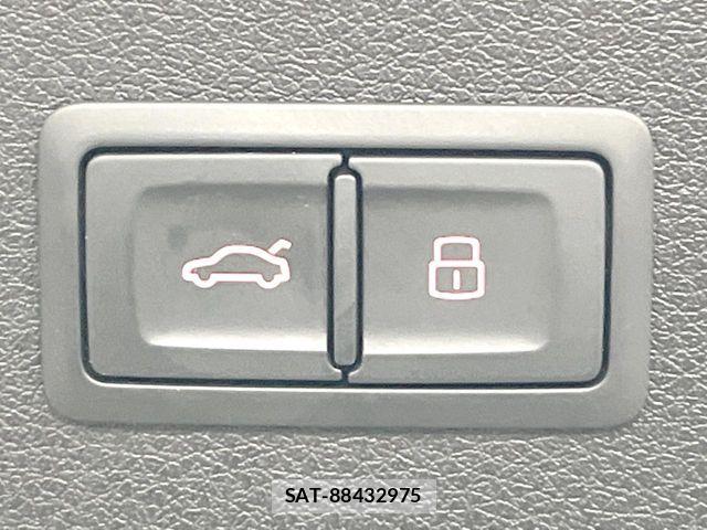 Audi Q3 2017-12 7978558-5