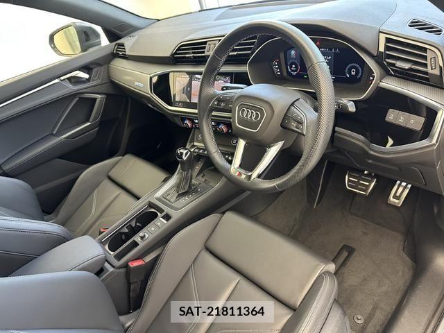 Audi Q3 2024-08 8034469-1