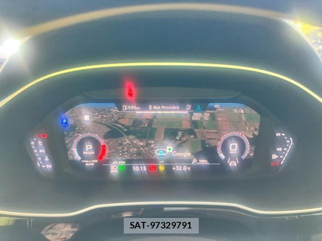 Audi Q3 2023-09 8034470-15