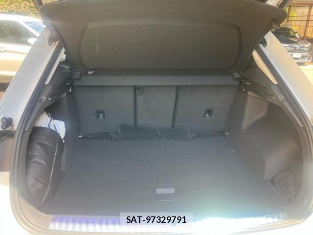 Audi Q3 2023-09 8034470-27