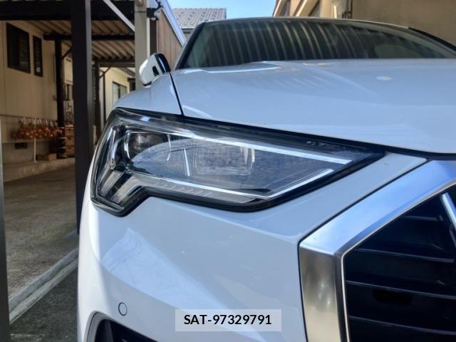 Audi Q3 2023-09 8034470-2
