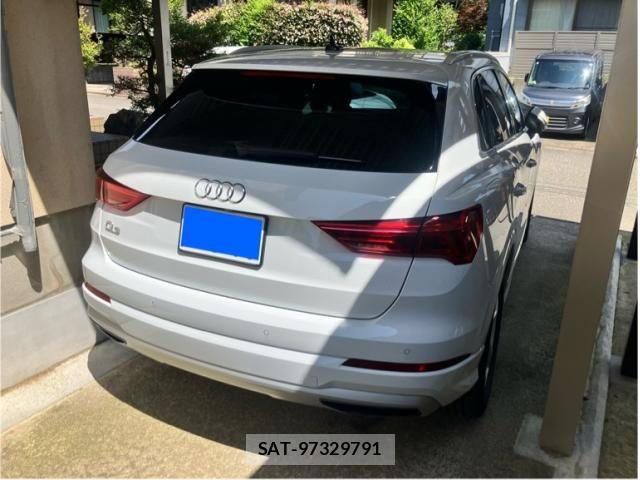 Audi Q3 2023-09 8034470-4