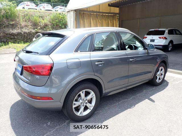 Audi Q3 2015-07 8072910-6