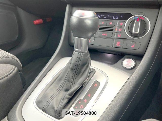 Audi Q3 2018-10 8072913-13