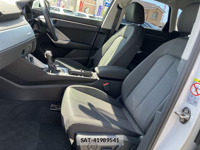Audi Q3 2021-11 8072912-12