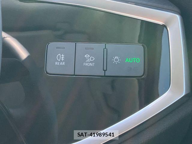 Audi Q3 2021-11 8072912-26