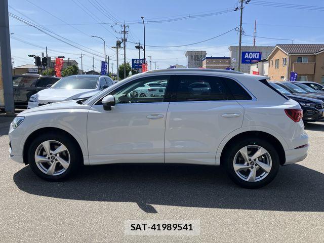 Audi Q3 2021-11 8072912-8