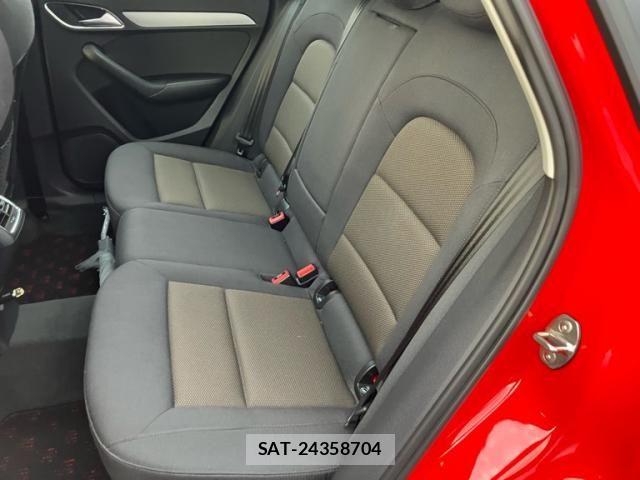 Audi Q3 2015-03 8098067-15