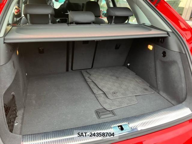 Audi Q3 2015-03 8098067-5
