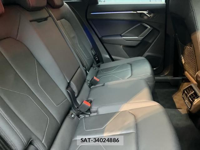 Audi Q3 2020-10 8098065-12