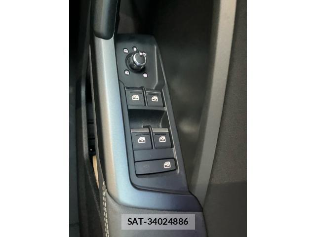 Audi Q3 2020-10 8098065-15