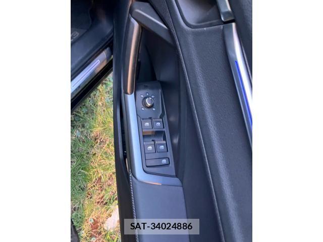 Audi Q3 2020-10 8098065-8