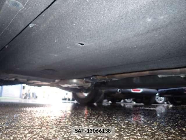 Audi Q3 2015-07 8098066-11