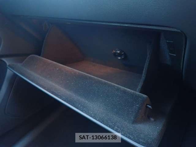 Audi Q3 2015-07 8098066-16