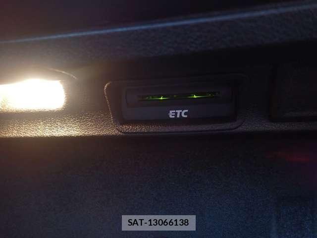 Audi Q3 2015-07 8098066-26