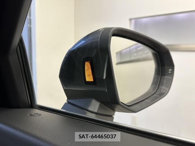 Audi Q3 2024-08 8129024-9