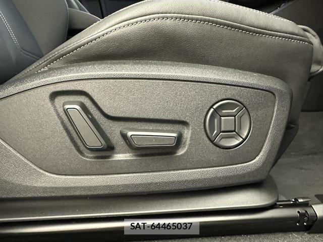 Audi Q3 2024-08 8129024-8