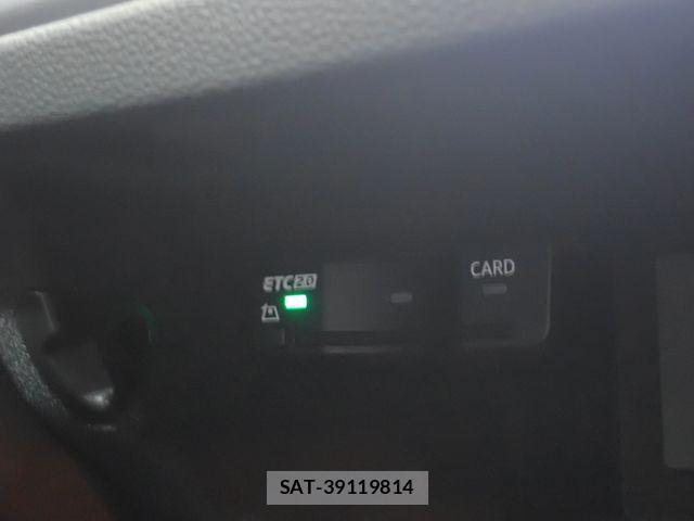 Audi Q3 2023-06 8157983-17