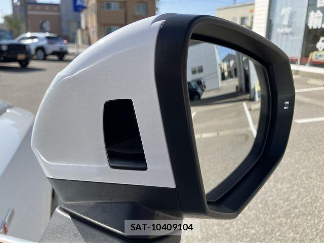 Audi Q3 2023-07 8206395-24