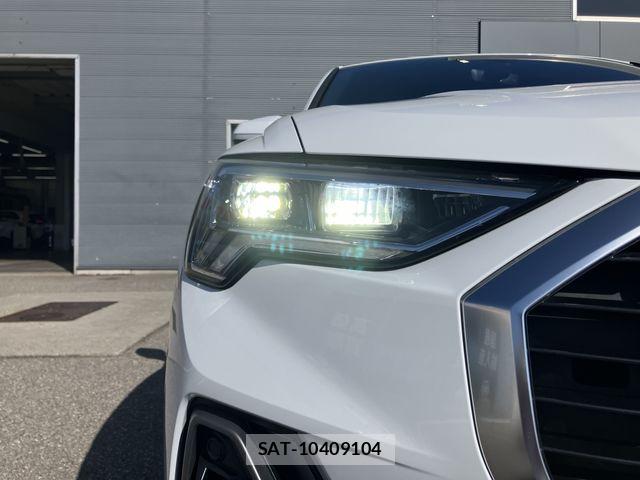 Audi Q3 2023-07 8206395-25