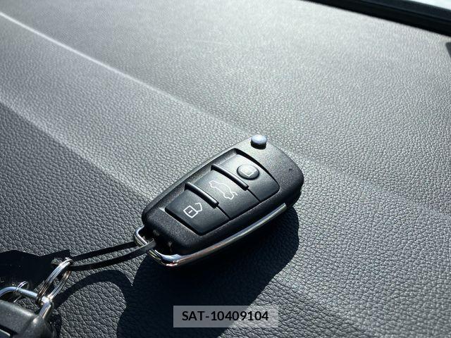Audi Q3 2023-07 8206395-26