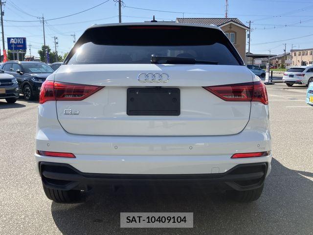 Audi Q3 2023-07 8206395-6