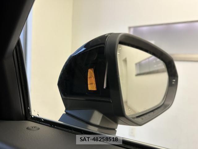 Audi Q3 2024-07 8206394-12