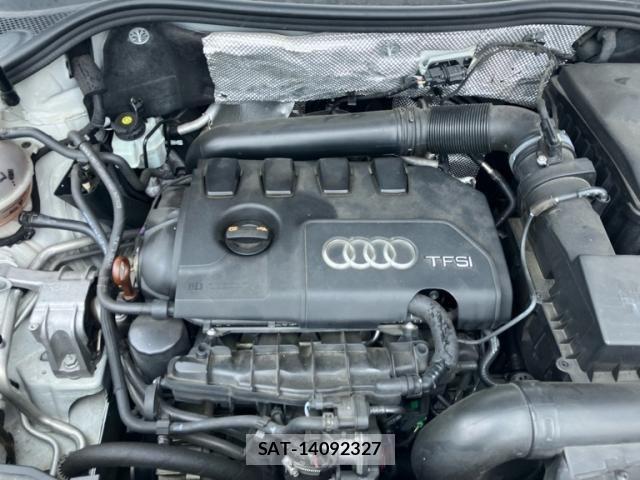 Audi Q3 2012-10 8228948-14