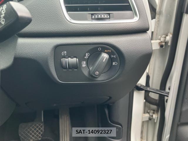 Audi Q3 2012-10 8228948-17