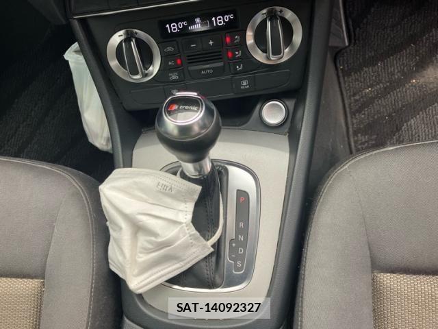 Audi Q3 2012-10 8228948-24