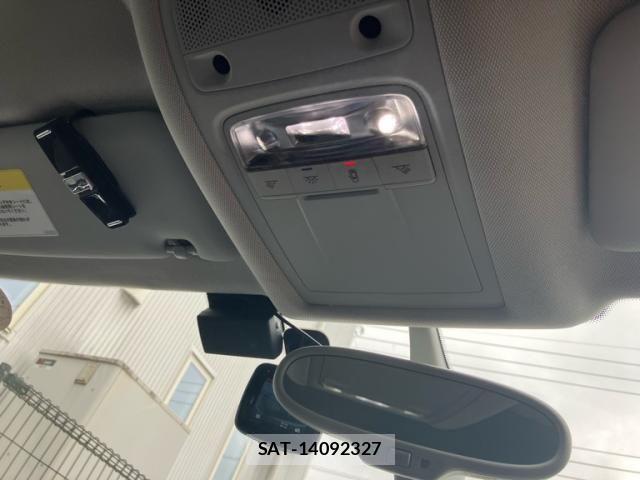 Audi Q3 2012-10 8228948-25