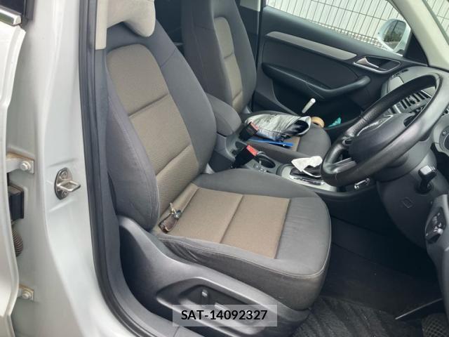 Audi Q3 2012-10 8228948-26