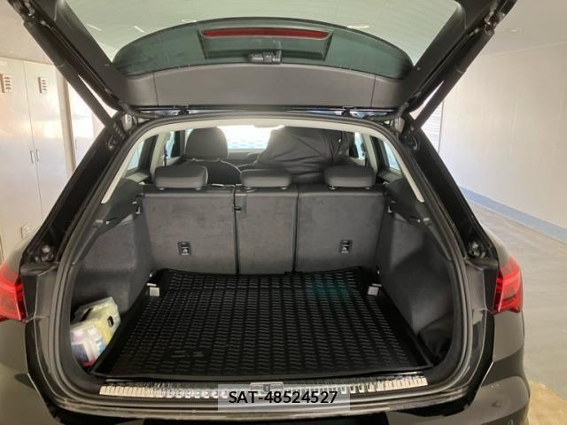 Audi Q3 2025-07 8228946-10