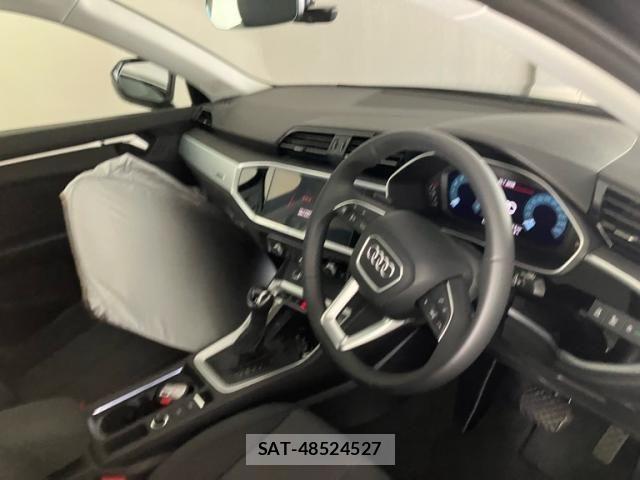 Audi Q3 2025-07 8228946-14