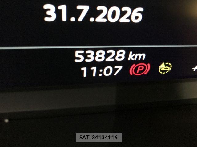 Audi Q3 2022-02 8313155-16