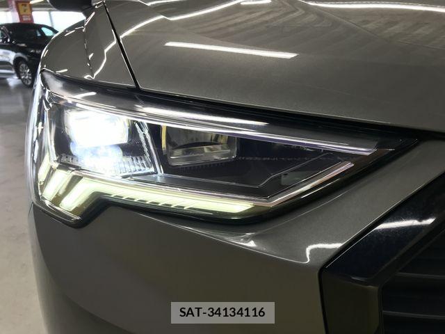 Audi Q3 2022-02 8313155-23