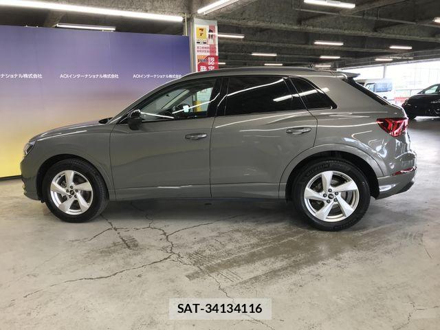 Audi Q3 2022-02 8313155-2