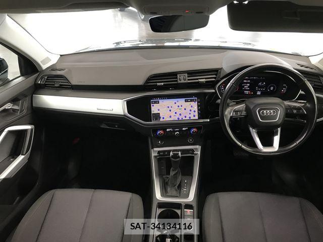 Audi Q3 2022-02 8313155-4
