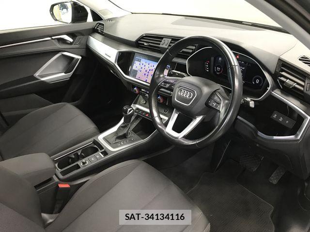Audi Q3 2022-02 8313155-5