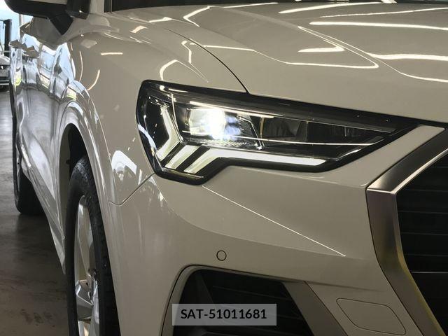 Audi Q3 2021-08 8313152-25