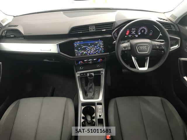Audi Q3 2021-08 8313152-7