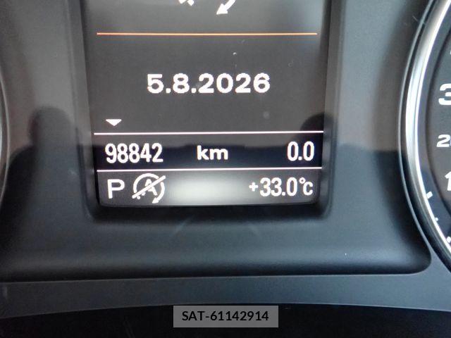 Audi Q3 2016-07 8334938-10