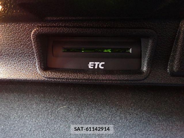 Audi Q3 2016-07 8334938-29