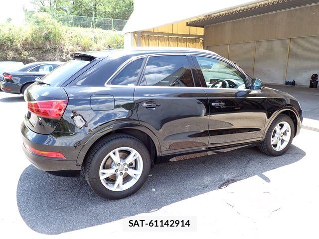 Audi Q3 2016-07 8334938-6
