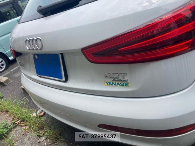 Audi Q3 2013-09 8334941-8